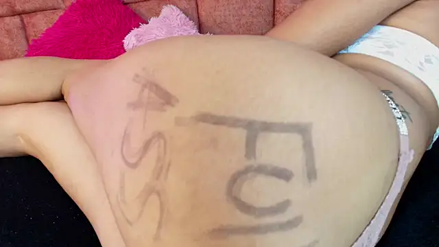 Mia Nasty Dirty online show from April 12, 2026, 8:23 pm