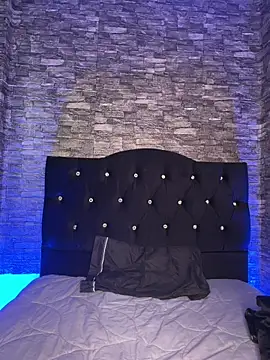 Lucyfer-fire online show from April 14, 2026, 11:26 am