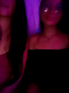 Lilith0423 online show from May 16, 2026, 4:22 am