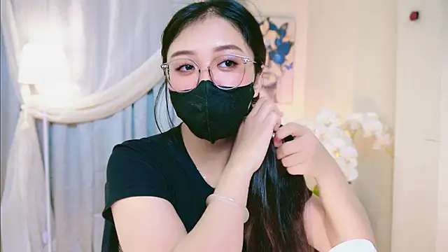 Snapshot of Chan_Chann chatting on May 5, 2026, 5:32 am Chan Chann online show from May 5, 2026, 5:32 am