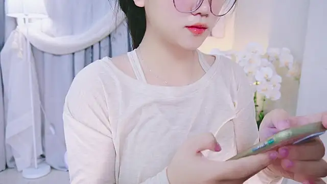 Snapshot of Chan_Chann chatting on May 16, 2026, 2:10 am Chan Chann online show from May 16, 2026, 2:10 am