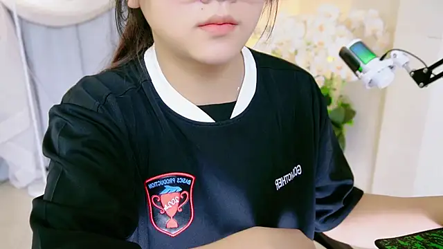 Snapshot of Chan_Chann chatting on May 12, 2026, 9:59 am Chan Chann online show from May 12, 2026, 9:59 am
