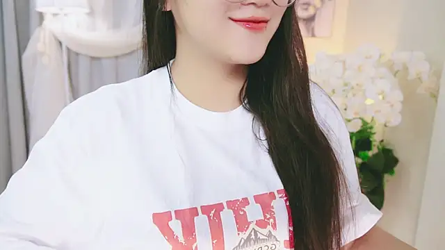 Snapshot of Chan_Chann chatting on May 14, 2026, 3:03 am Chan Chann online show from May 14, 2026, 3:03 am