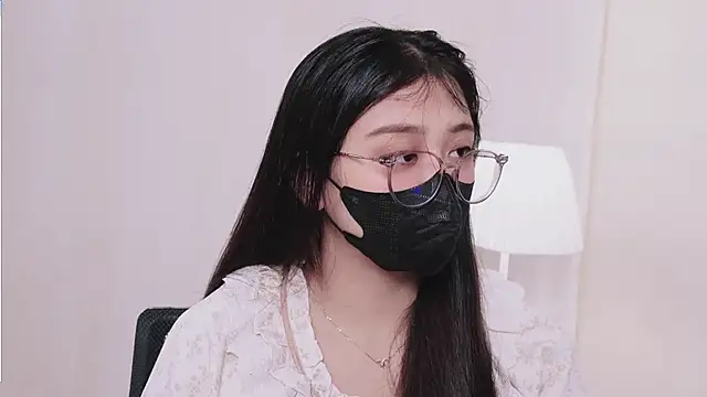 Snapshot of Chan_Chann chatting on April 20, 2026, 1:19 am Chan Chann online show from April 20, 2026, 1:19 am