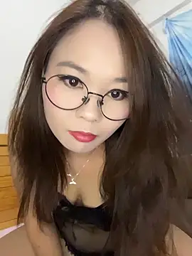 xiaoxiao 02 online show from April 16, 2026, 3:29 am