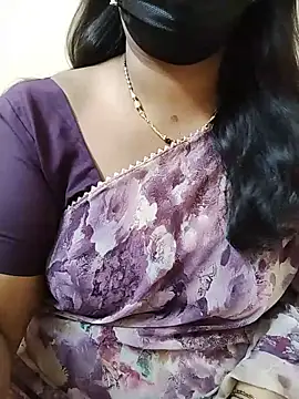 Stephaniee27 online show from May 22, 2026, 9:40 am