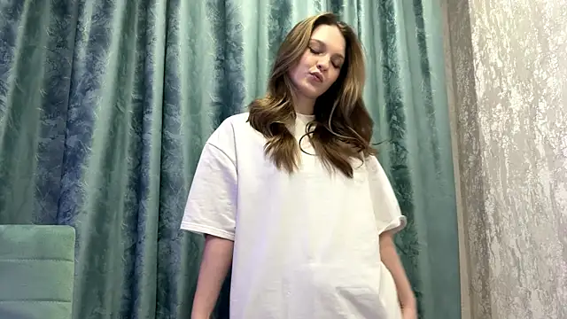 Chillinghotspot online show from April 11, 2026, 5:27 pm