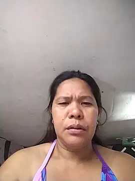 FILIPINAPUSSYPINAY online show from April 22, 2026, 4:41 am