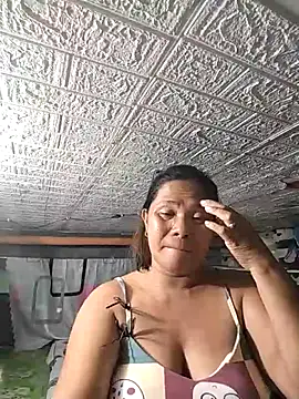 FILIPINAPUSSYPINAY online show from April 28, 2026, 4:00 pm