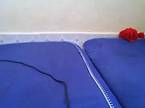 sweetbubbley online show from April 17, 2026, 9:45 am