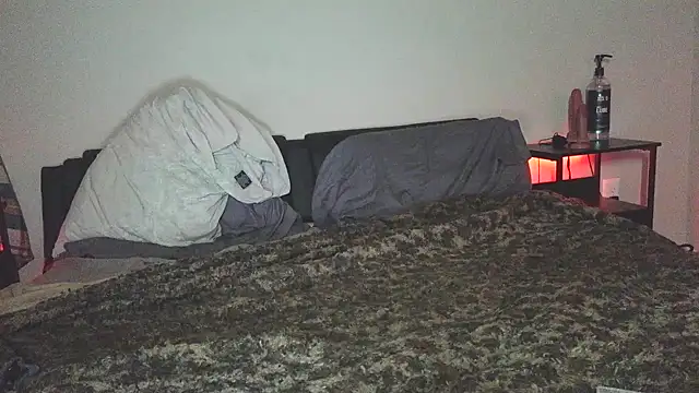 hisgothslvt online show from April 13, 2026, 1:09 am