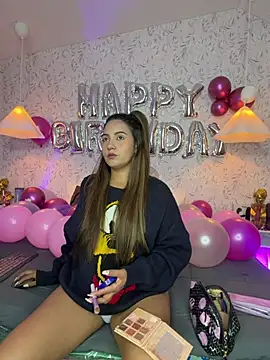 Snapshot of Brenda_Brm chatting on June 18, 2026, 1:16 pm Brenda Brm online show from June 18, 2026, 1:16 pm