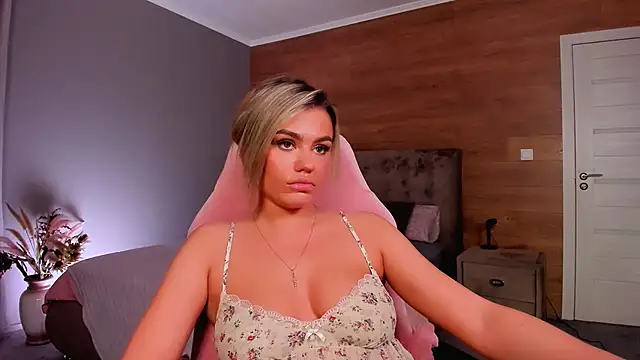 carry radient online show from April 18, 2026, 7:18 pm