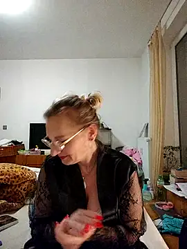 Blond lady czech online show from April 23, 2026, 8:21 pm