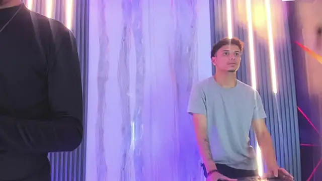 The King Swit online show from April 17, 2026, 8:44 pm