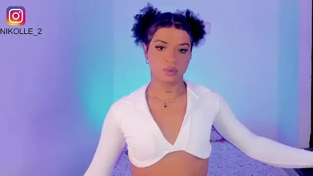 nikolle mistrreHots online show from May 28, 2026, 8:59 pm