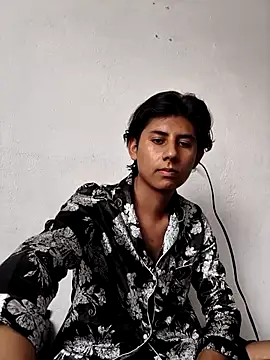 Ericahot3 online show from April 15, 2026, 6:34 pm