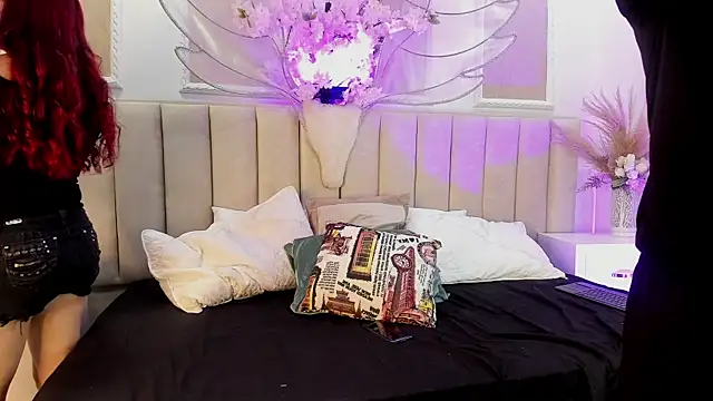 wild loverss online show from April 18, 2026, 3:36 pm