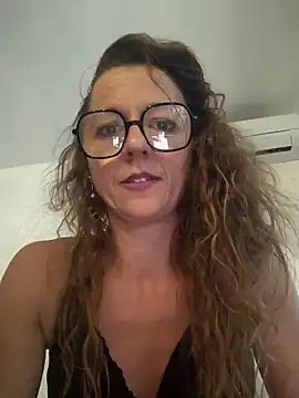 Shely5934 online show from June 5, 2026, 7:19 pm