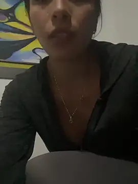 AMARA21 online show from April 14, 2026, 2:05 am