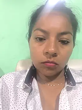 Tamaraxxx hot online show from April 27, 2026, 5:16 am