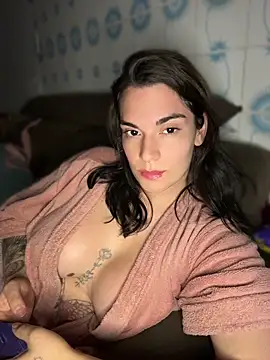 alicemeb online show from May 5, 2026, 4:04 am