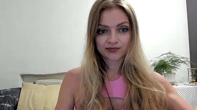 Snapshot of Severina7 chatting on July 2, 2026, 8:37 pm Severina7 online show from July 2, 2026, 8:37 pm