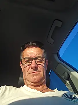 loulouferrari online show from May 31, 2026, 7:03 pm