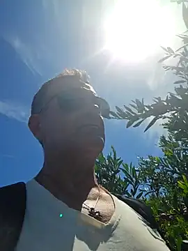 loulouferrari online show from May 31, 2026, 2:34 pm