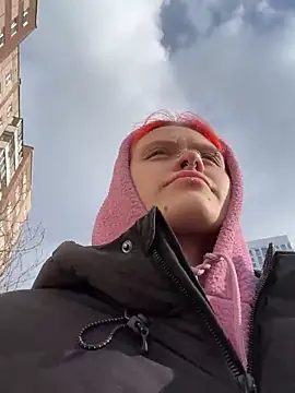 FoxyMood online show from April 17, 2026, 1:30 am