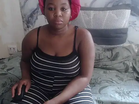 Lillypearl online show from April 14, 2026, 11:04 am