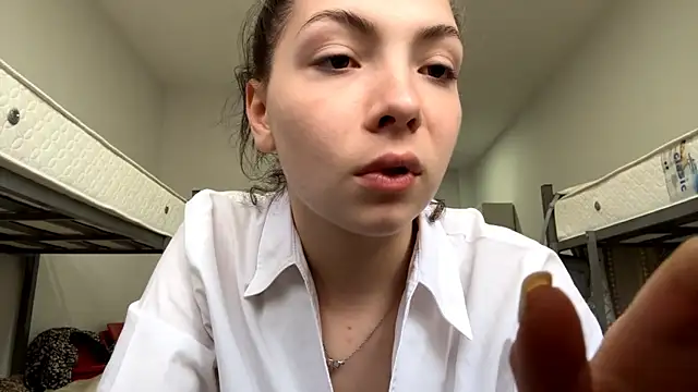 SharieLangan online show from April 15, 2026, 4:00 pm