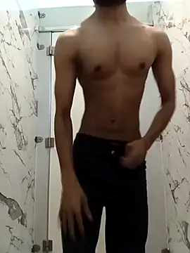 itsmemadhu2019 online show from May 10, 2026, 12:31 pm