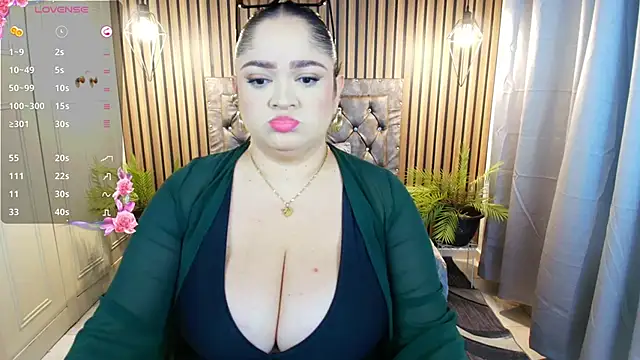 Lulu Deniz online show from April 15, 2026, 2:32 pm