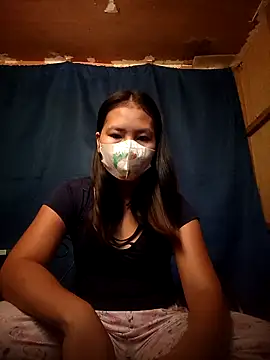 Charming05 online show from April 17, 2026, 11:29 pm