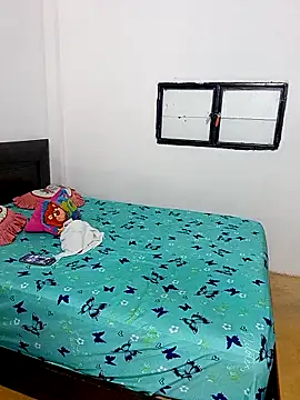 LuluDream online show from April 22, 2026, 3:52 pm