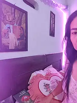LuluDream online show from June 4, 2026, 4:28 am