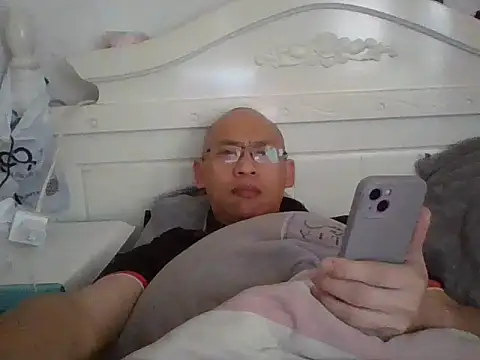 benly118 online show from April 14, 2026, 12:59 am