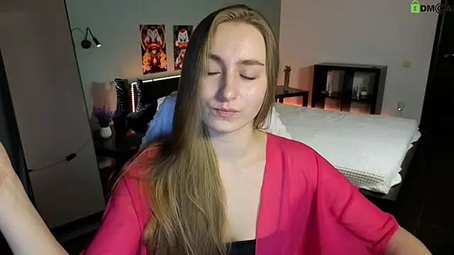 Your Emily25 online show from April 21, 2026, 7:48 am