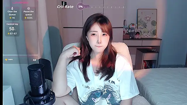 MissBunny 2026 online show from May 11, 2026, 12:28 pm