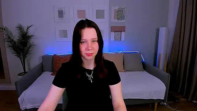 MooonlightSky online show from April 23, 2026, 7:37 pm
