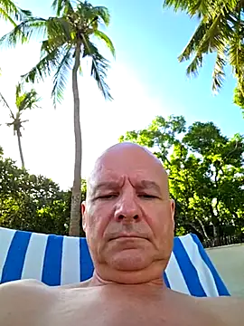mannohmann5 online show from June 12, 2026, 1:31 pm