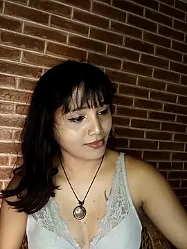 jellyyynspicyyy online show from May 4, 2026, 8:00 pm