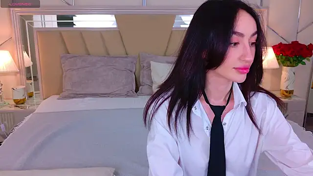 JayneMiler online show from April 17, 2026, 5:38 pm