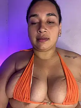 Snapshot of Cotton_angel chatting on June 16, 2026, 3:50 am Cotton angel online show from June 16, 2026, 3:50 am