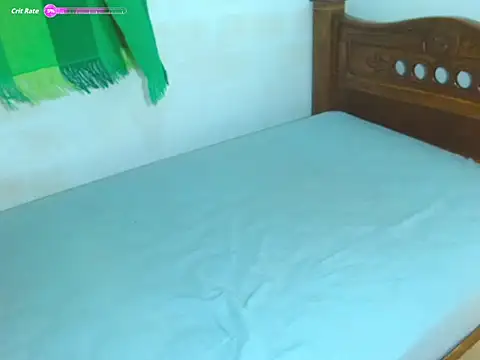 LuigiLuxs online show from May 28, 2026, 1:02 am