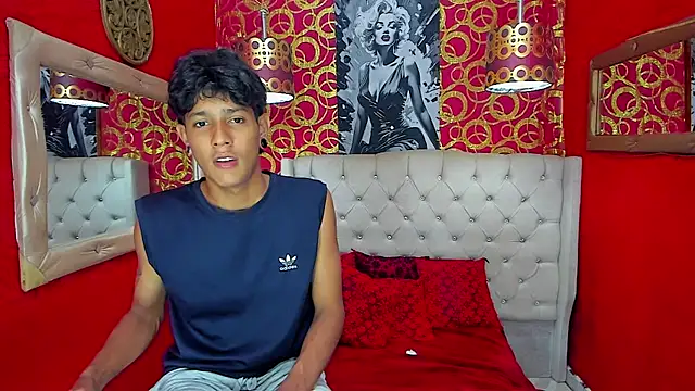 straightyoungpein online show from April 18, 2026, 4:26 am