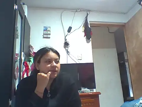 Snapshot of Valentinamodel chatting on May 27, 2026, 7:54 pm Valentinamodel online show from May 27, 2026, 7:54 pm