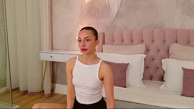 NicoleHarris online show from May 26, 2026, 3:04 am