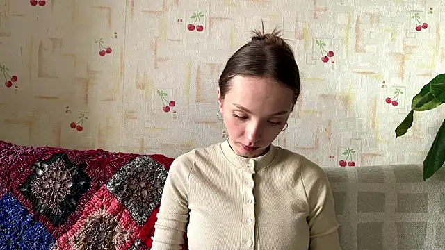 AdriannaBill online show from April 16, 2026, 3:02 pm